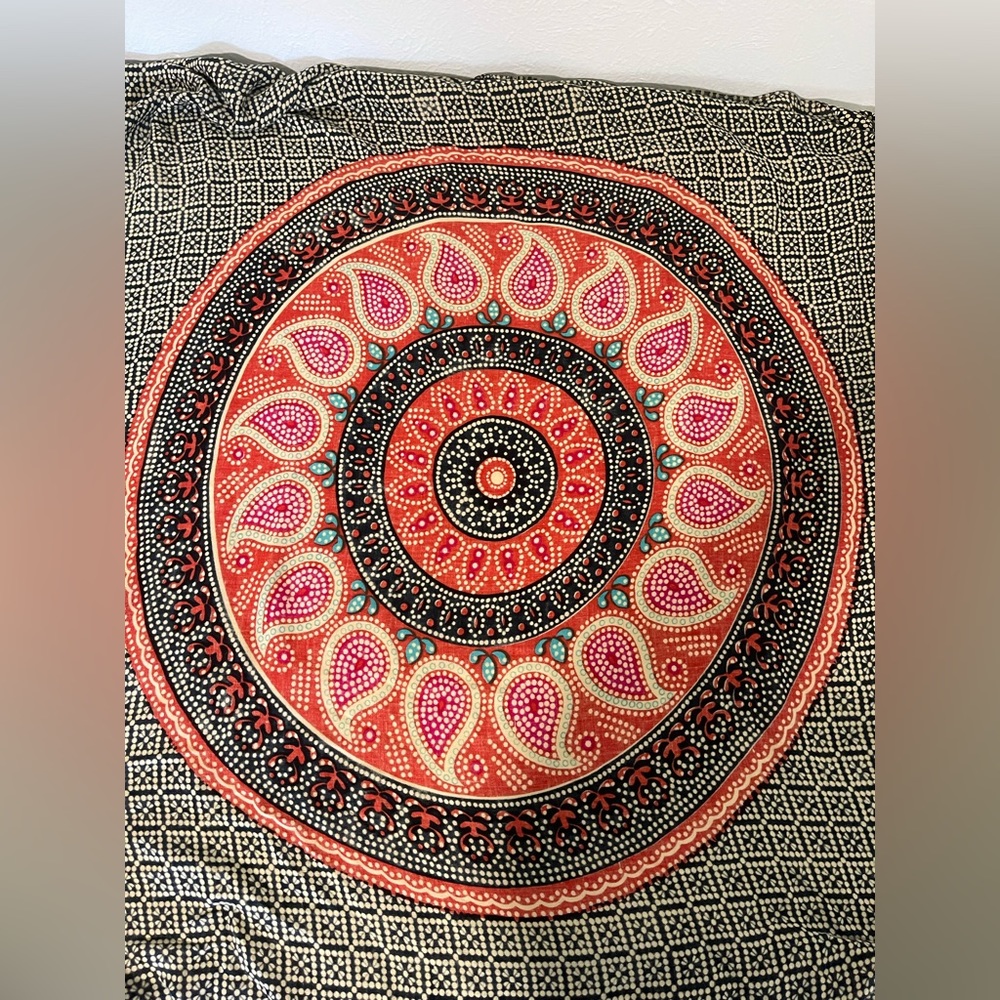 Ucho Bali paisley sarong